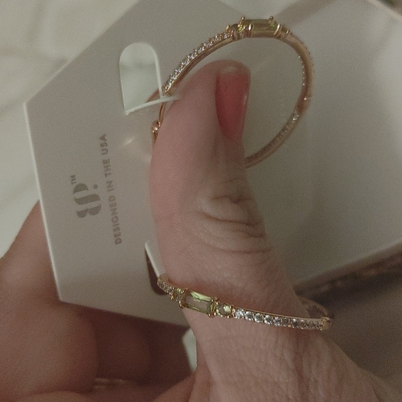 Bomb Party August Birthday earrings 2024 - Picture 3 of 4